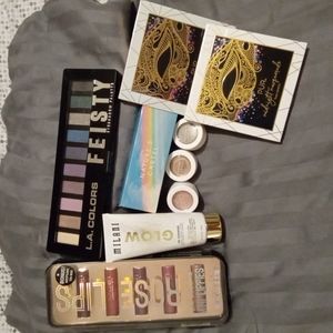 5 piece Makeup and Cleanser Bundle